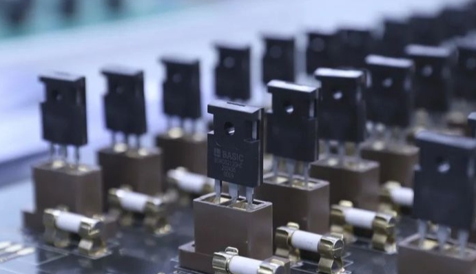 出售（onsemi）IGBT、MOSFET、SiC、Si/SiC 混合模塊、二極管和智能功率模塊 (IPM)
